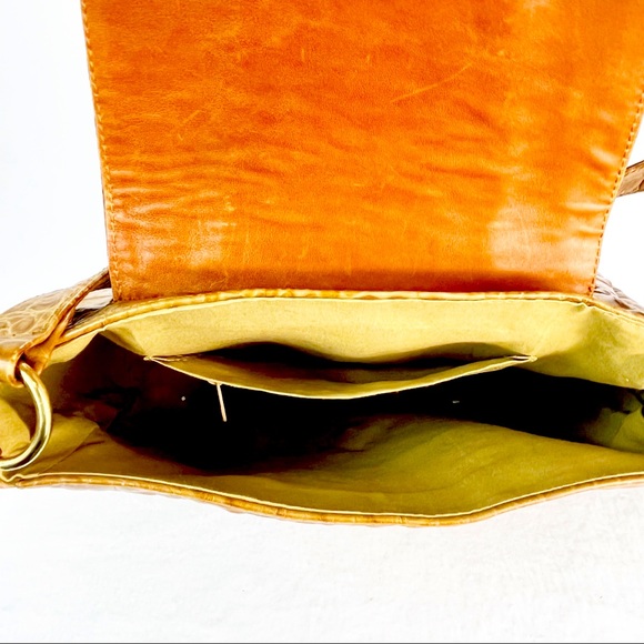 NWOT Tan Croc Leather Handbag - Picture 6 of 6